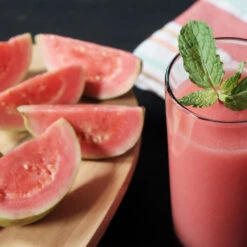 Tropical Pink Guava Tree -Flourish Garden Pink Guava 3